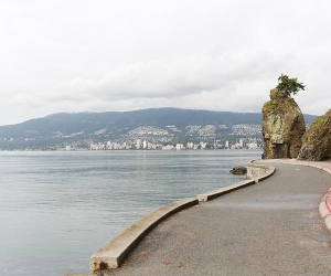 Stanley Park seawall, Vancouver. Photograph by Jessica Jackson