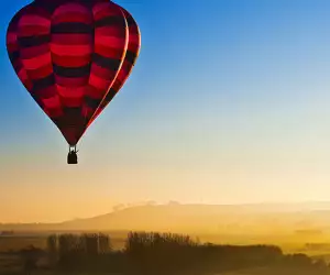 Anna-Stowe,-An-Evening-Flight-over-the-Wiltshire,-2012-Downs-Looking-to-Cherhill,-Living-the-View,-Commended-2012
