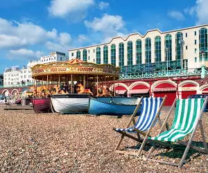 Looking-towards-the-pier-at-Sandown-(Isle-of-Wight)
