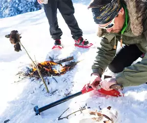Stephane Viron teaching mountain survival in La Clusaz, France